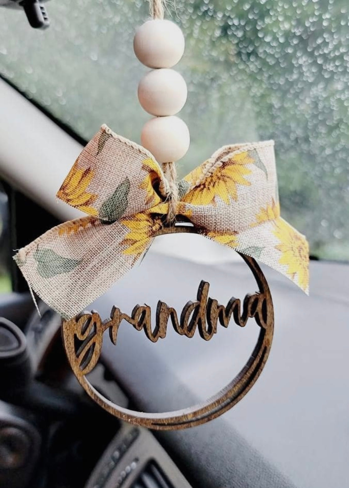 Grandma Car
Charm Ornament